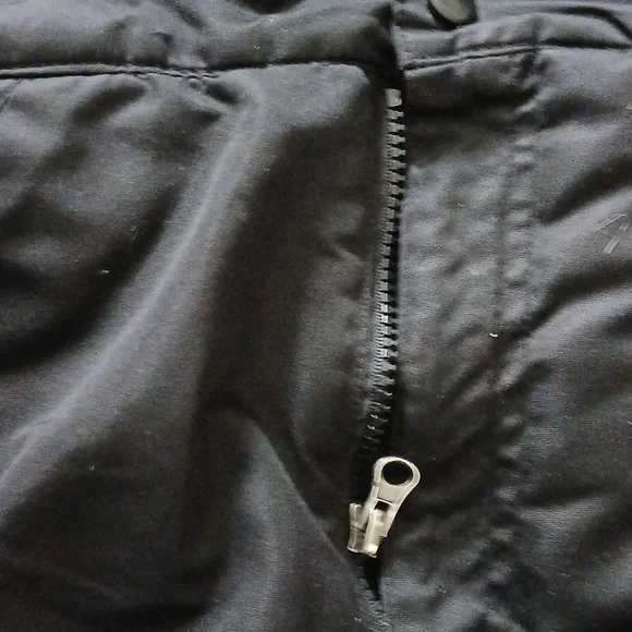 Snowpants - Picture 4 of 10